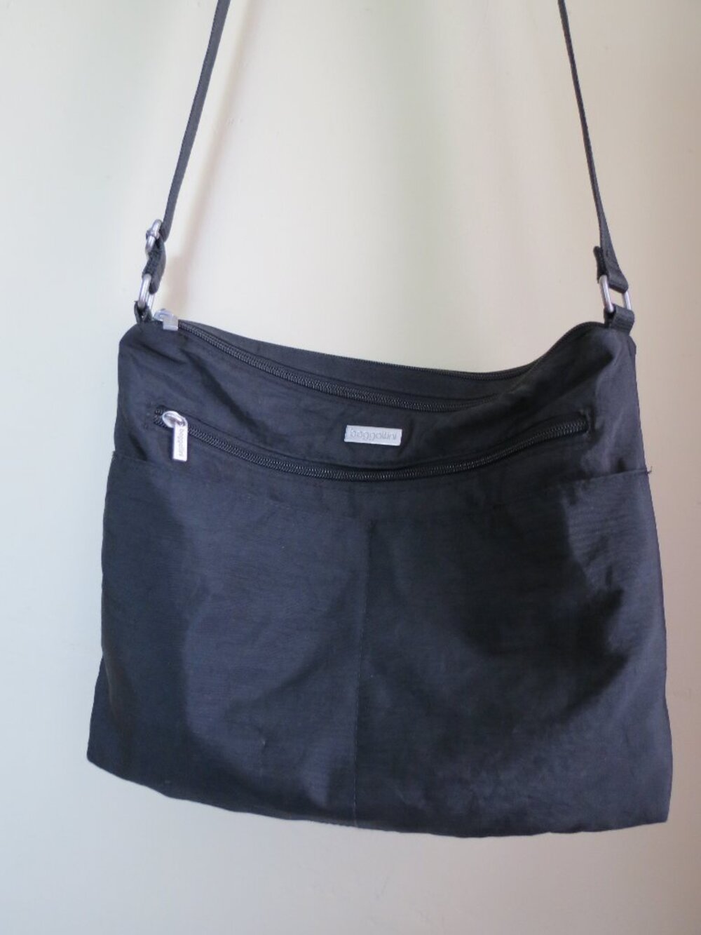 Baggalini Crossbody Travel Bag Nylon Black